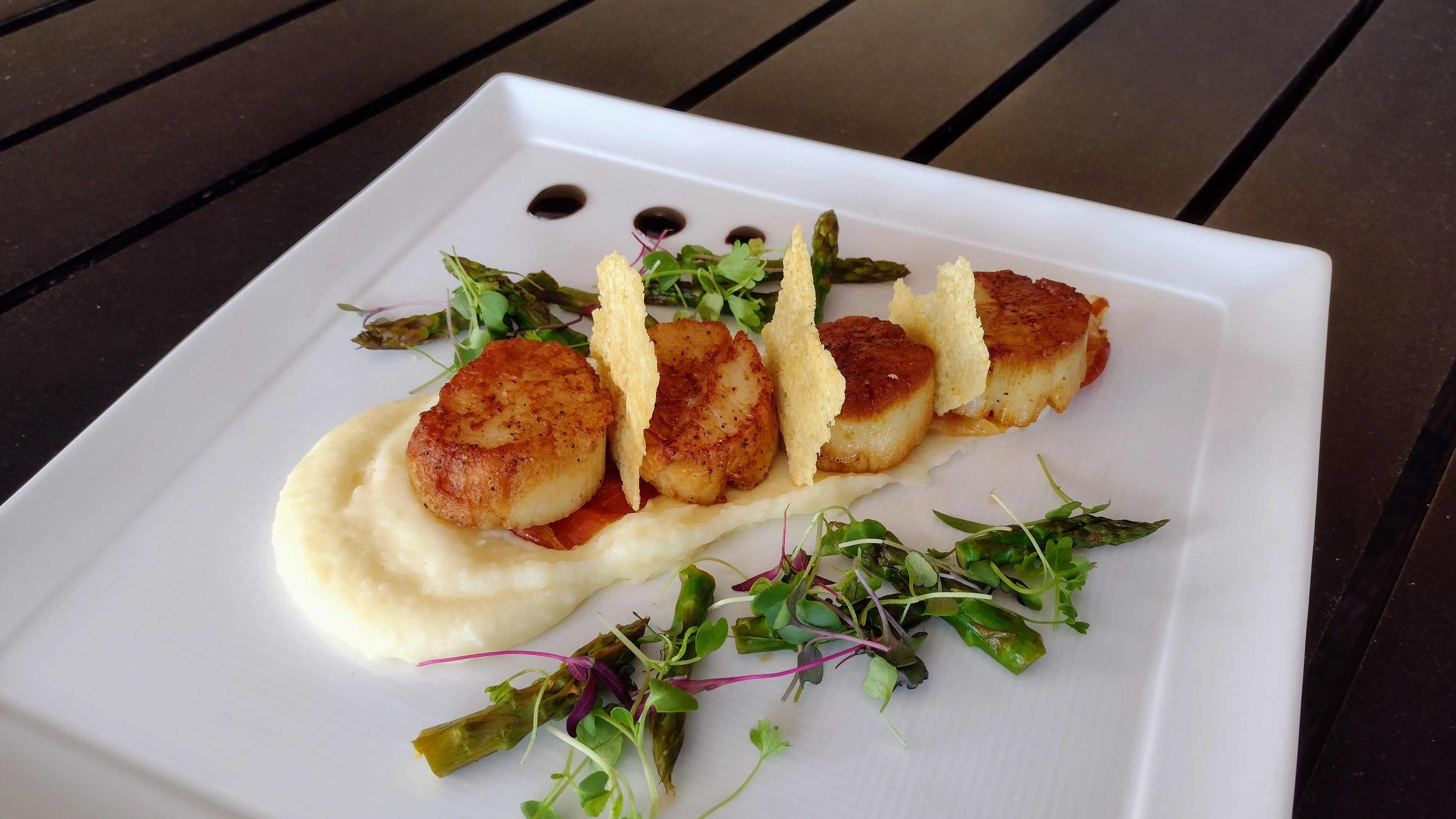 Seared Scallops for Wedding Catering